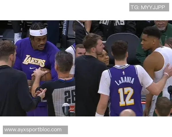 字母哥传球给蒂耶罗后者在社交媒体上致敬表达感激之情 字母哥传球给蒂耶罗后者在社交媒体上致敬表达感激之情