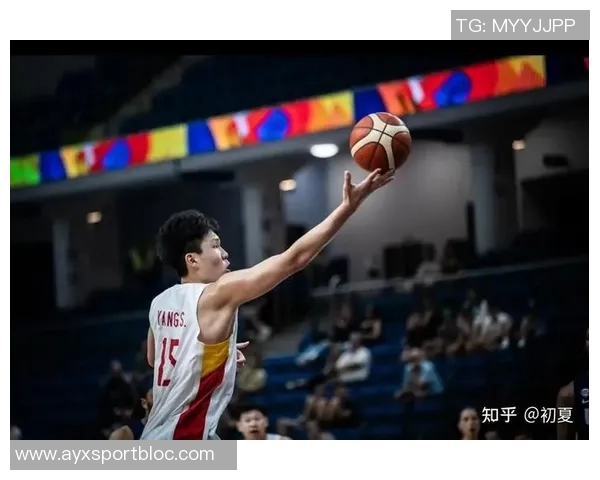 瀚森表现出色10中5贡献14分6板效率提升媒体人称机会虽少依然亮眼