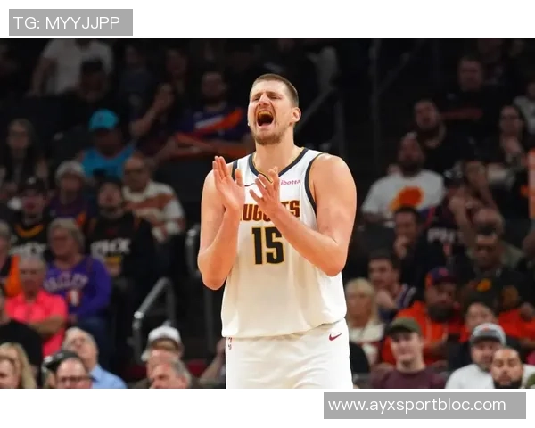 约基奇空砍三双表现惊艳24投10中贡献29分20篮板13助攻