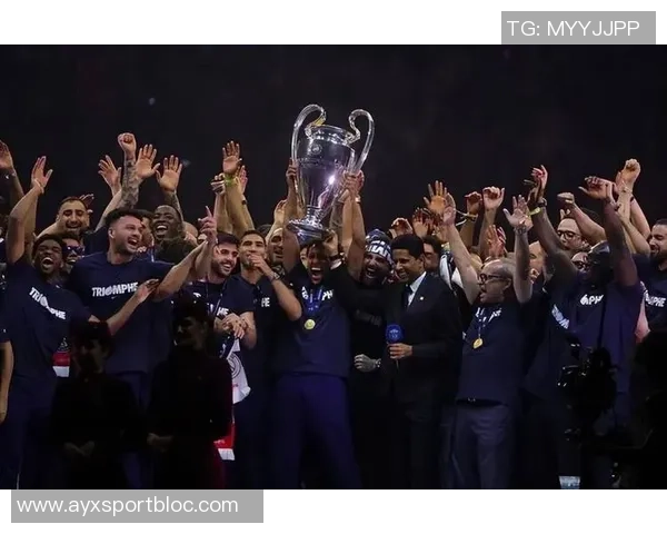 EAFC26年度最佳11人揭晓登贝莱领衔赖斯范戴克入选拉菲尼亚遗憾落选