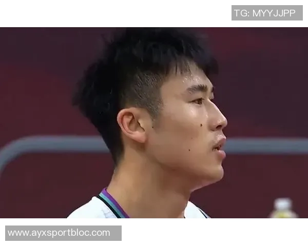 文班半场表现抢眼尽管失误增多依然贡献11分8板2帽