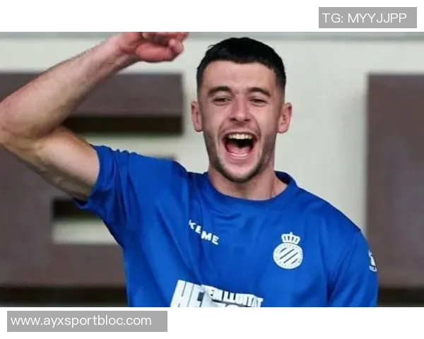 埃里克加西亚训练佩戴面具霍安加西亚国际比赛日后重返球队